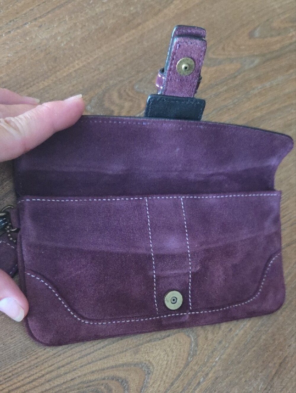 Y2k Coach Suede Wristlet Clutch in Deep Plum - Picture 4 of 7